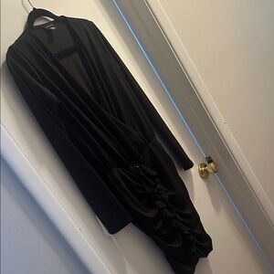 Bodycon Black Long-Sleeve Dress